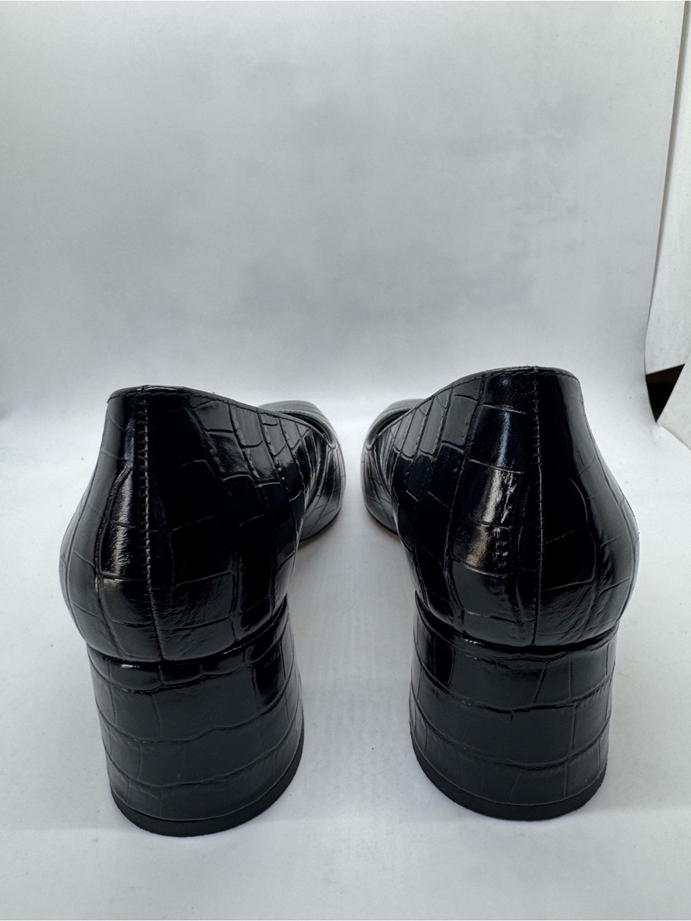 J.McLaughlin Black Croc Embossed Square Toe  Block Heels Pumps Shoe Size 8 - Picture 9 of 14